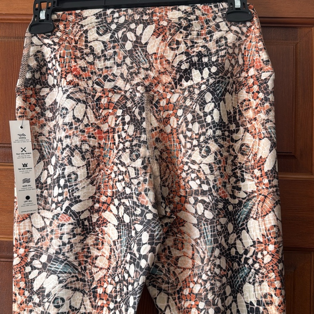 Women’s Leggings - Picture 3 of 6